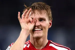 Ødegaard stuns Napoli as Arsenal make winning start in Champions League